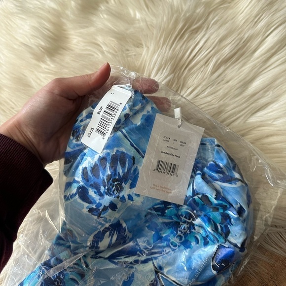 ANDIE The Baia One Piece In Blue - Picture 6 of 6